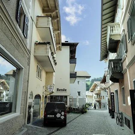 Prost Apartment *